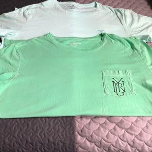 2 Men’s American Eagle T-shirts